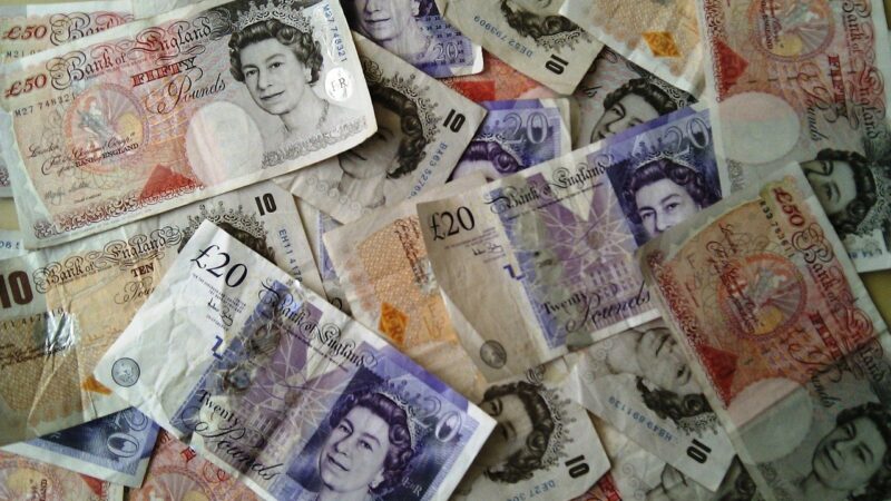 Waluta Anglii – przewodnik po brytyjskiej walucie