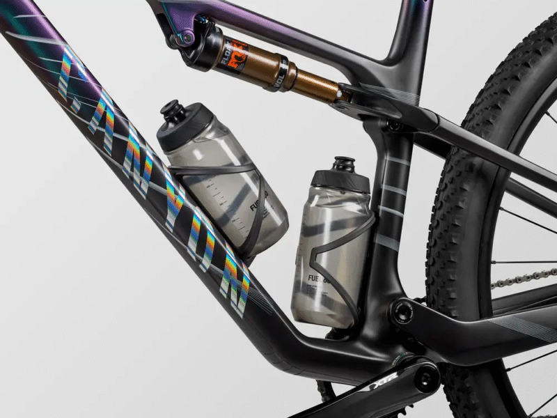 2025 Canyon Lux World Cup CFR MACH874 Mountain Bike (ZONACYCLES)