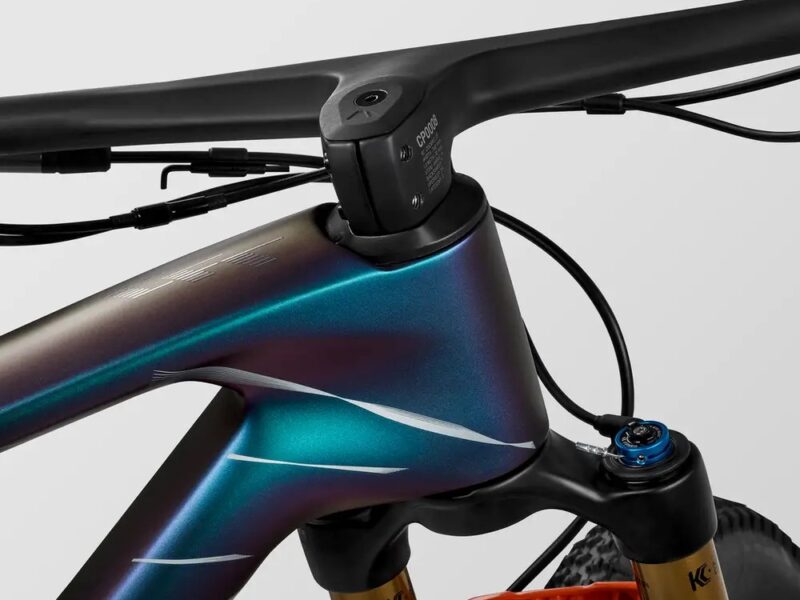 2025 Canyon Lux World Cup CFR MACH874 Mountain Bike (ZONACYCLES)